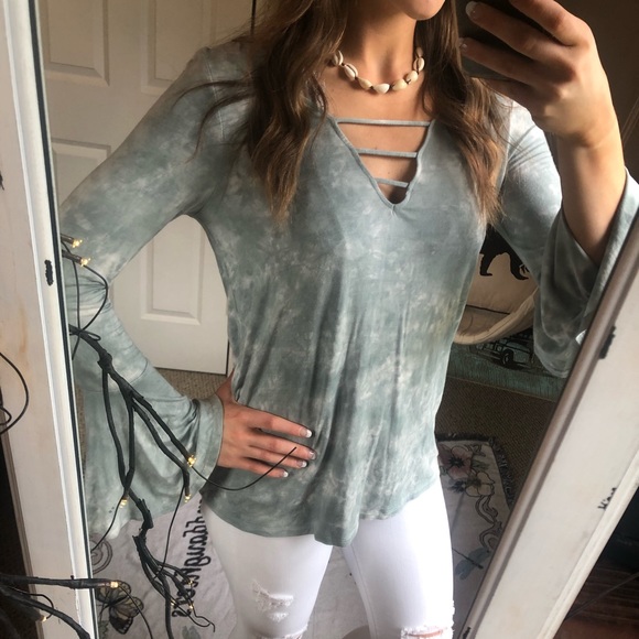American Eagle Outfitters Tops - American Eagle Soft & Sexy Top — Women’s S